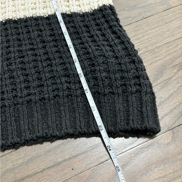 Billabong Block Party Oversized Sweater. Small - Picture 7 of 9